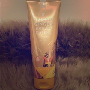 Spiced Gingerbread Swirl Shea Body Cream